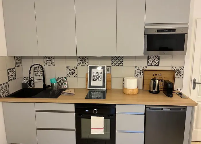 De Florigny Avec Parking Souterrain Et Terrasse *